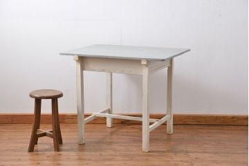 アンティーク家具　アンティークペイント かわいい2杯引き出し平机(1)(テーブル、デスク、在宅ワーク、在宅用)