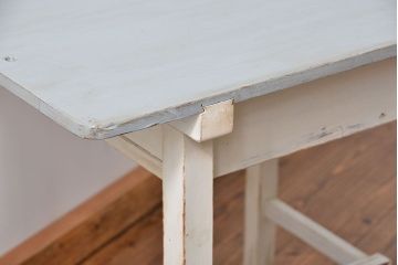 アンティーク家具　アンティークペイント かわいい2杯引き出し平机(1)(テーブル、デスク、在宅ワーク、在宅用)