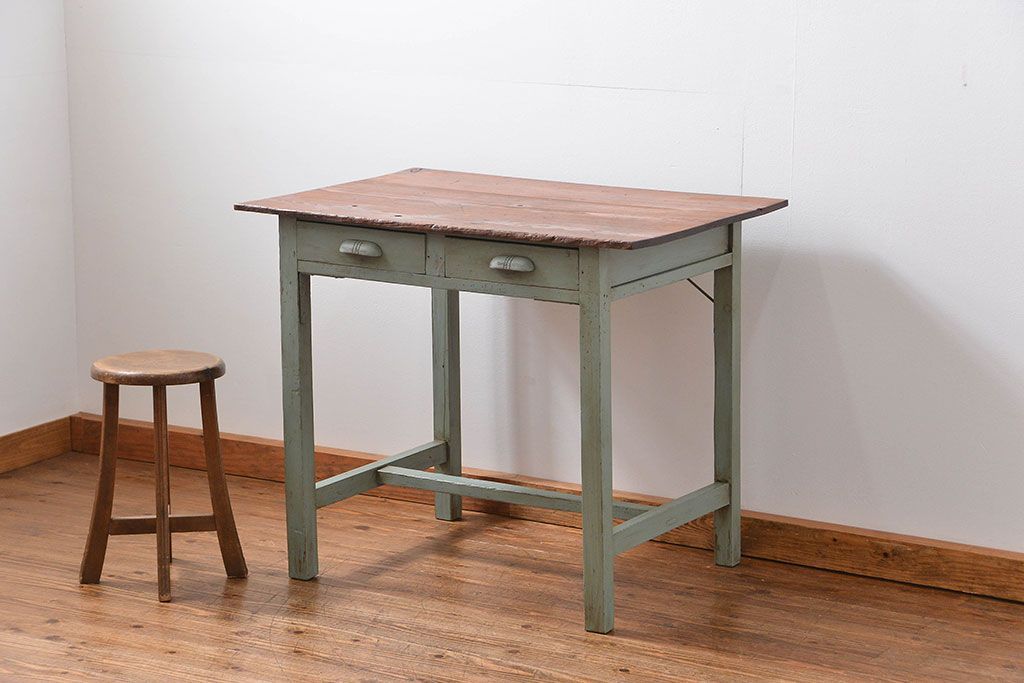 レトロ家具　アンティークペイント　古い木のレトロな平机(デスク)