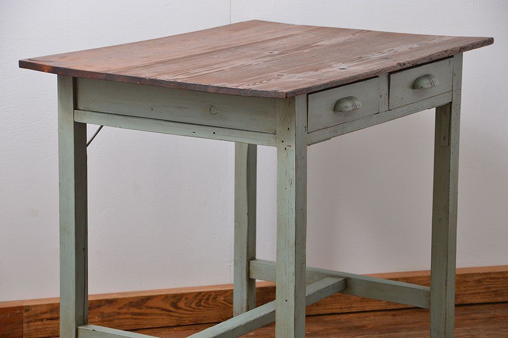 レトロ家具　アンティークペイント　古い木のレトロな平机(デスク)