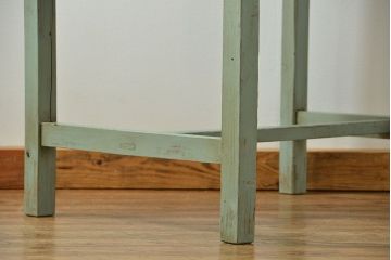 レトロ家具　アンティークペイント　古い木のレトロな平机(デスク)