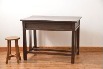 アンティーク家具　アンティーク 古い木の使い込まれた平机(テーブル、デスク、在宅ワーク、在宅用)　