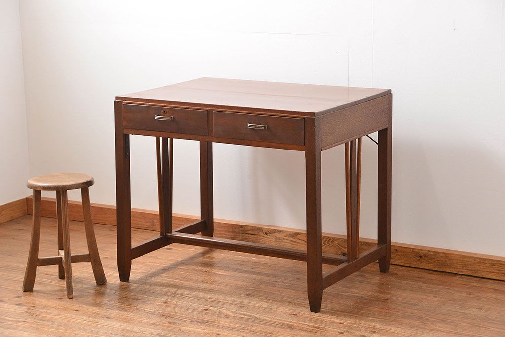 レトロ家具　アンティーク レトロなデザインの古い平机(テーブル、デスク、在宅ワーク、在宅用)　