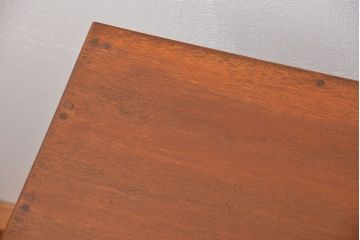 レトロ家具　アンティーク レトロなデザインの古い平机(テーブル、デスク、在宅ワーク、在宅用)　