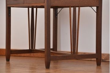 レトロ家具　アンティーク レトロなデザインの古い平机(テーブル、デスク、在宅ワーク、在宅用)　