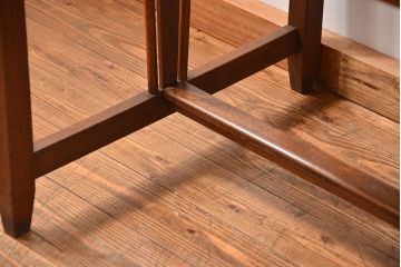 レトロ家具　アンティーク レトロなデザインの古い平机(テーブル、デスク、在宅ワーク、在宅用)　