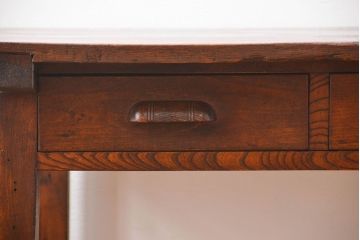 レトロ家具　アンティーク 古い栓材のレトロな平机(テーブル・デスク)