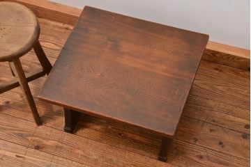 アンティーク家具　古民具・骨董 味のある小さな文机(経机、テーブル、花台)　