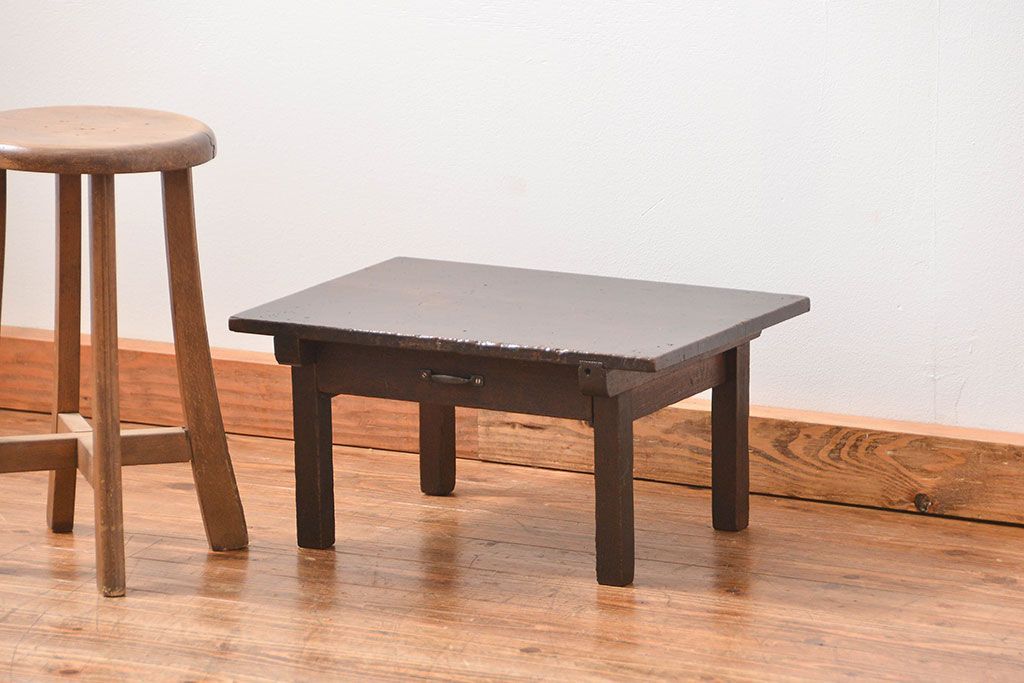 アンティーク家具　和製アンティーク 小さな引き出し付きテーブル(机)