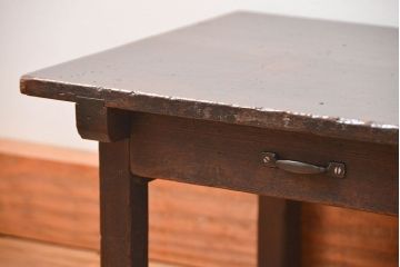 アンティーク家具　和製アンティーク 小さな引き出し付きテーブル(机)