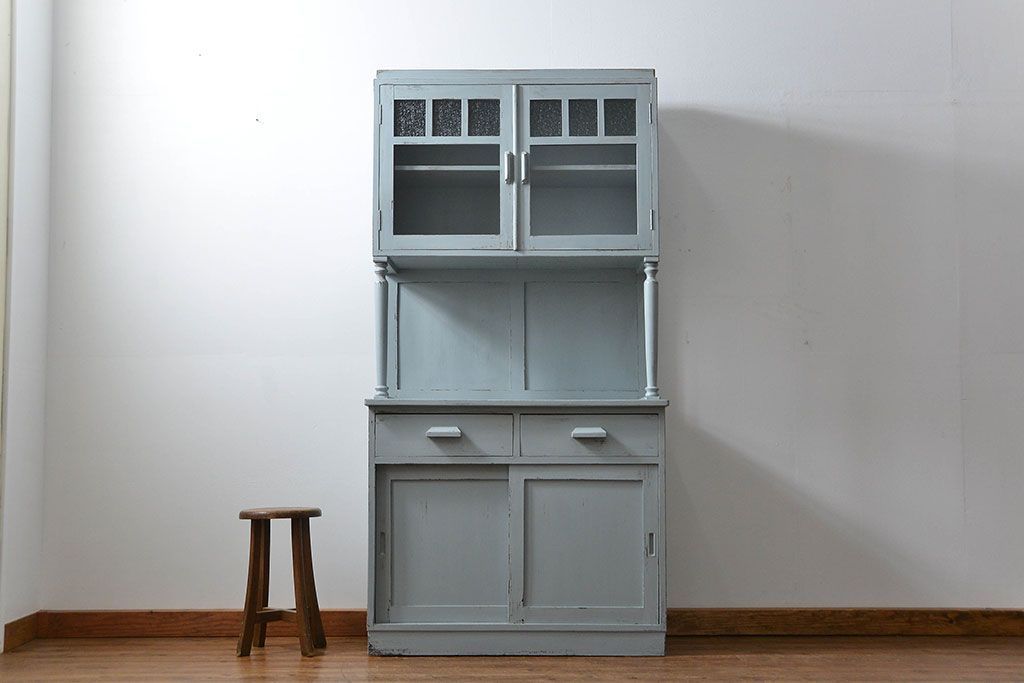 アンティーク家具　アンティークペイント　かわいいカップボード(食器棚、収納棚)