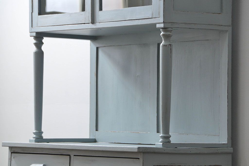 アンティーク家具　アンティークペイント　かわいいカップボード(食器棚、収納棚)