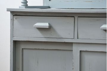 アンティーク家具　アンティークペイント　かわいいカップボード(食器棚、収納棚)