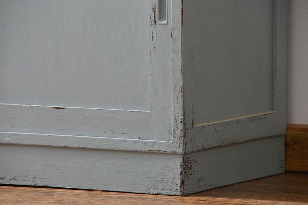 アンティーク家具　アンティークペイント　かわいいカップボード(食器棚、収納棚)