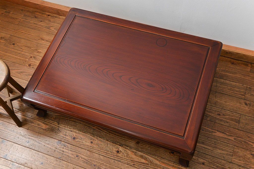 アンティーク家具　古民具・骨董 漆塗りの彫刻入り総欅座卓(机、テーブル)　