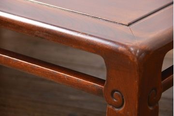 アンティーク家具　古民具・骨董 漆塗りの彫刻入り総欅座卓(机、テーブル)　