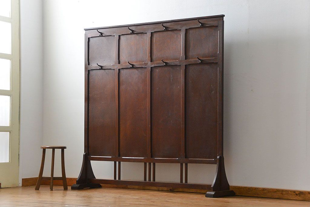 アンティーク レトロなデザインのフック付き衝立(パーテーション、帽子掛け、コートハンガー)　