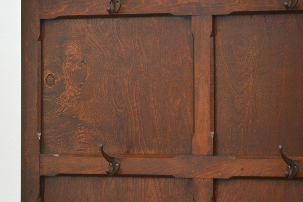 アンティーク レトロなデザインのフック付き衝立(パーテーション、帽子掛け、コートハンガー)　