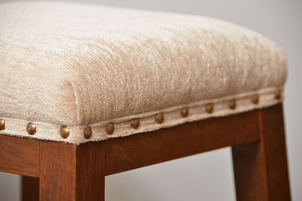 アンティーク家具　アンティーク 古いナラ材の角スツール(イス、椅子)