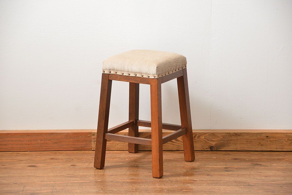 アンティーク家具　アンティーク 古いナラ材の角スツール(イス、椅子)