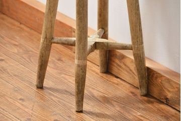 アンティーク家具　アンティーク 使い込まれたペイントスツール(1)(丸椅子、イス)