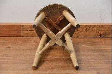 アンティーク家具　アンティーク 使い込まれたペイントスツール(1)(丸椅子、イス)