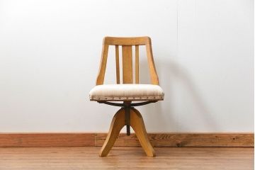レトロ家具　昭和レトロ 古いナラ材のかわいい回転イス(椅子、イス)