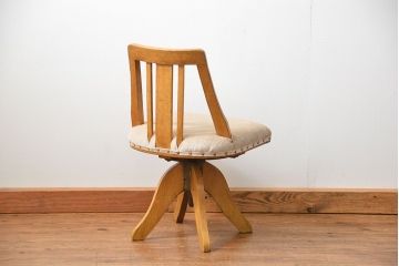 レトロ家具　昭和レトロ 古いナラ材のかわいい回転イス(椅子、イス)