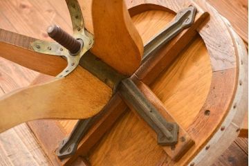 レトロ家具　昭和レトロ 古いナラ材のかわいい回転イス(椅子、イス)