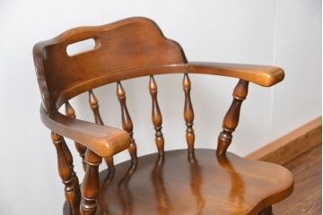 中古 飛騨産業キツツキマーク アームチェア(ダイニングチェア、椅子、イス)　