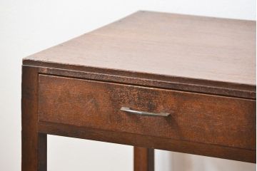 アンティーク家具　アンティーク 小振りな引き出し付きサイドテーブル(机)　