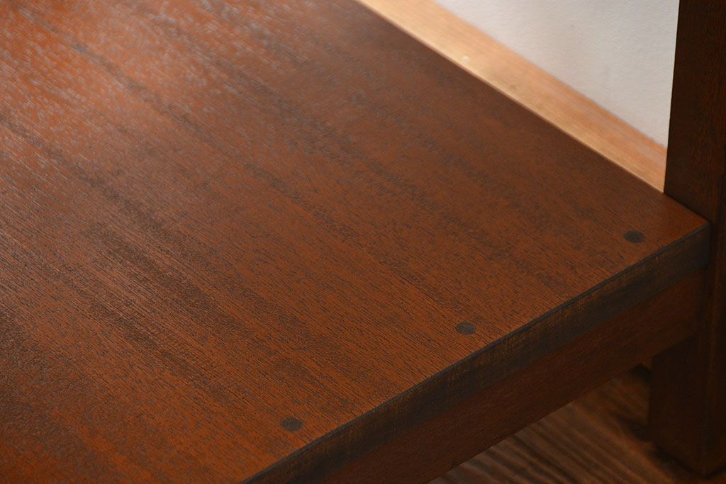 アンティーク家具　アンティーク 小振りな引き出し付きサイドテーブル(机)　