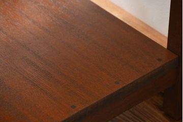 アンティーク家具　アンティーク 小振りな引き出し付きサイドテーブル(机)　