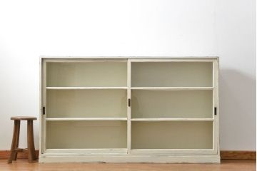 アンティーク家具　アンティークペイント　シンプルな収納棚(飾り棚、本棚)