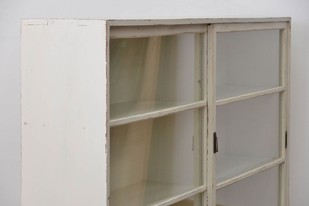 アンティーク家具　アンティークペイント　シンプルな収納棚(飾り棚、本棚)