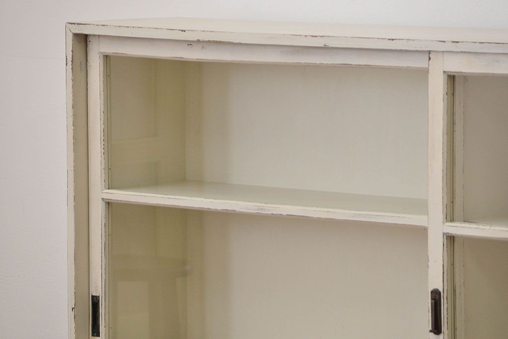 アンティーク家具　アンティークペイント　シンプルな収納棚(飾り棚、本棚)