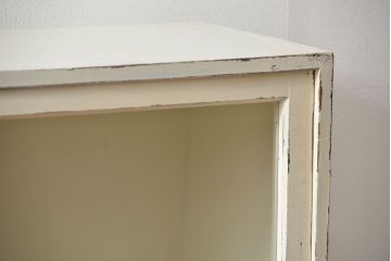アンティーク家具　アンティークペイント　シンプルな収納棚(飾り棚、本棚)