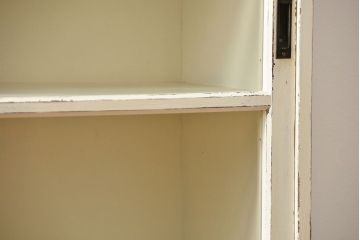 アンティーク家具　アンティークペイント　シンプルな収納棚(飾り棚、本棚)