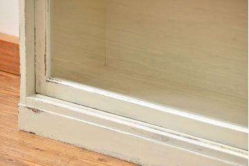 アンティーク家具　アンティークペイント　シンプルな収納棚(飾り棚、本棚)