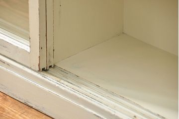 アンティーク家具　アンティークペイント　シンプルな収納棚(飾り棚、本棚)