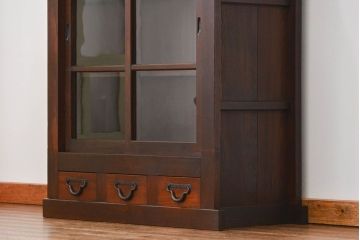 アンティーク家具　古民具・骨董 希少なサイズ 小振りな水屋箪笥収納棚(ガラスケース、本箱、食器棚)