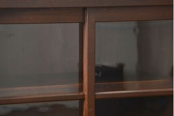 アンティーク家具　古民具・骨董 希少なサイズ 小振りな水屋箪笥収納棚(ガラスケース、本箱、食器棚)