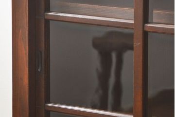 アンティーク家具　古民具・骨董 希少なサイズ 小振りな水屋箪笥収納棚(ガラスケース、本箱、食器棚)