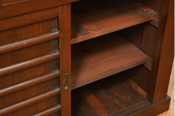 アンティーク家具　アンティーク モダンな結霜ガラス 四尺水屋箪笥(食器棚、収納棚、キャビネット)