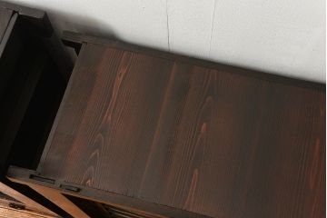 アンティーク家具　アンティーク モダンな結霜ガラス 四尺水屋箪笥(食器棚、収納棚、キャビネット)