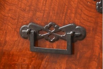 アンティーク家具　古民具・骨董 総欅(ケヤキ)　美しい上手庄内箪笥(時代箪笥、衣装箪笥)