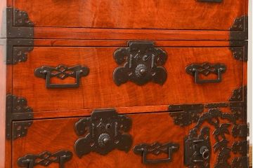 アンティーク家具　古民具・骨董 総欅(ケヤキ)　美しい上手庄内箪笥(時代箪笥、衣装箪笥)