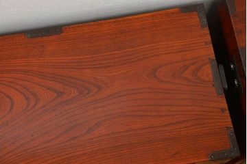 アンティーク家具　古民具・骨董 総欅(ケヤキ)　美しい上手庄内箪笥(時代箪笥、衣装箪笥)