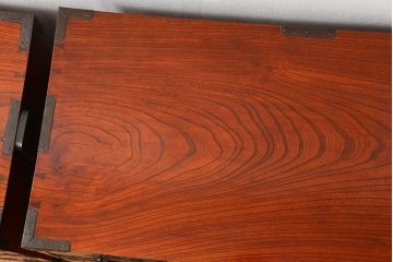 アンティーク家具　古民具・骨董 総欅(ケヤキ)　美しい上手庄内箪笥(時代箪笥、衣装箪笥)