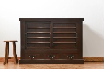 アンティーク家具　アンティーク 重厚な四尺水屋箪笥サイドボード(1)(食器棚、収納棚)